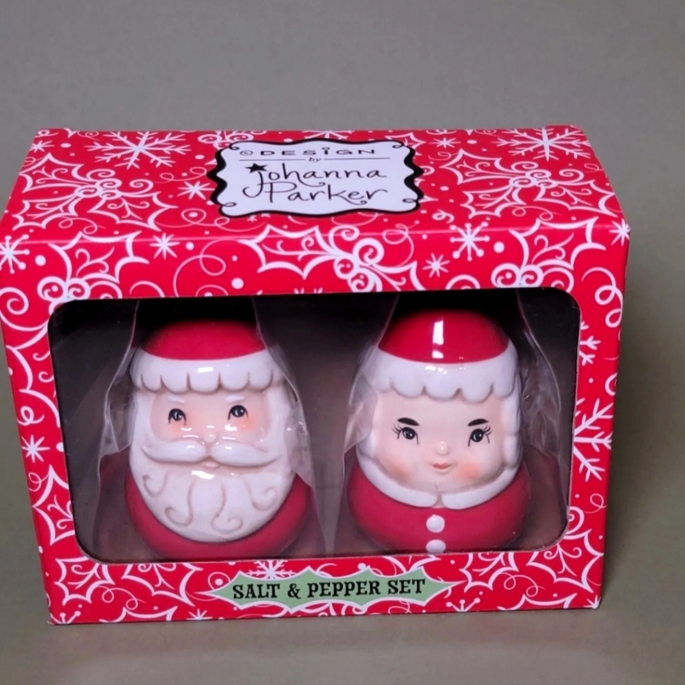 Johanna Parker transpac Santa and mrs Claus ceramic salt and pepper shaker  NEW!